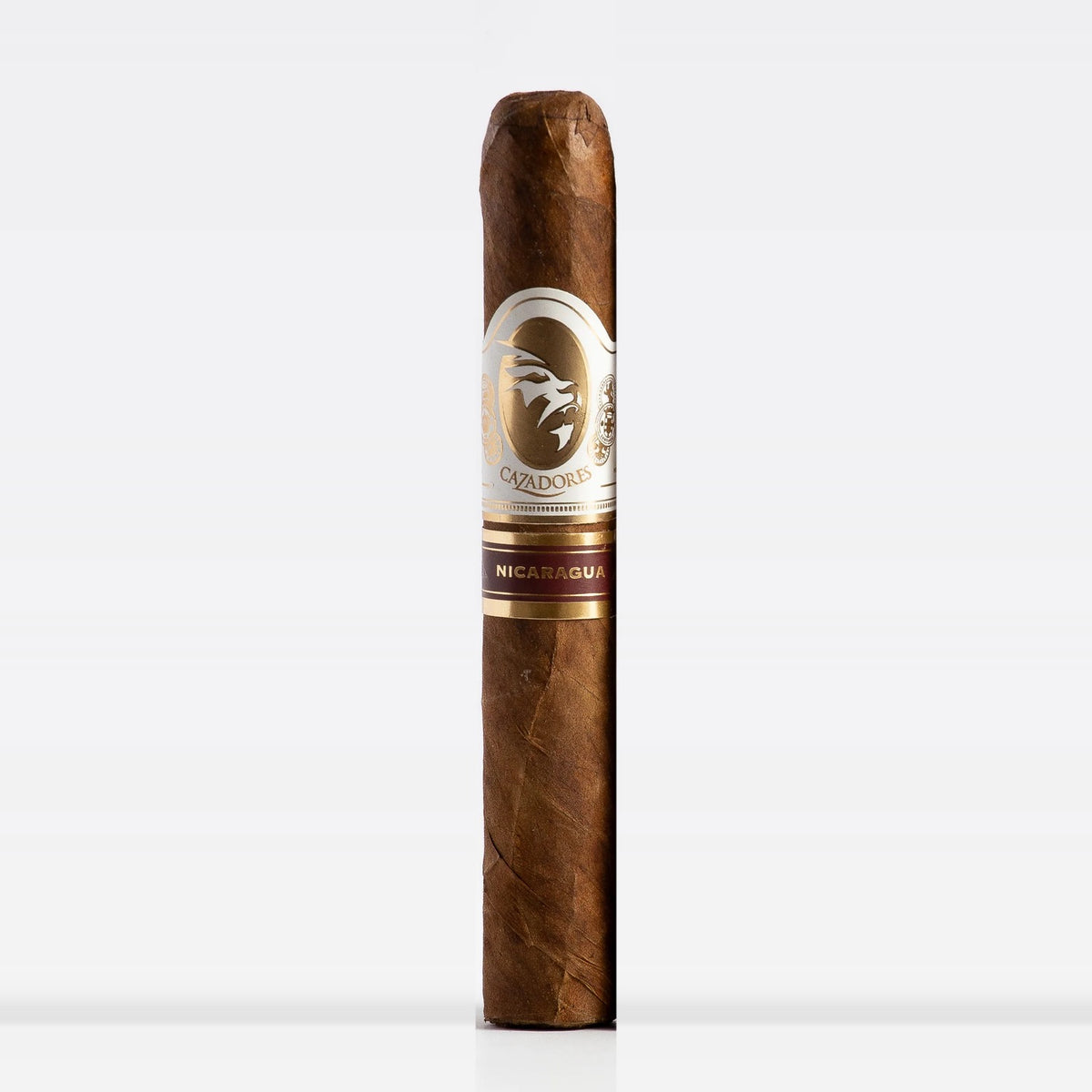 La Aurora Cazadores Nicaragua cigar with Nicaraguan wrapper and red Nicaragua band